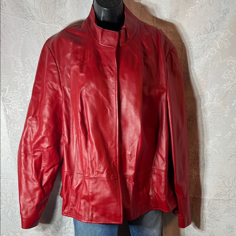 I.E. Woman red leather jacket